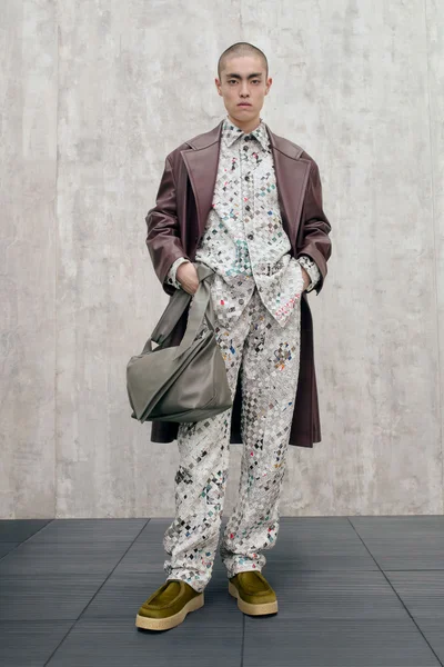 Look 33